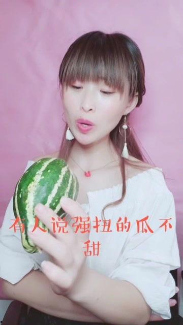 娱乐吃瓜酱笑场,揭秘明星幕后趣事