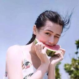 娱乐吃瓜的头像图片女
